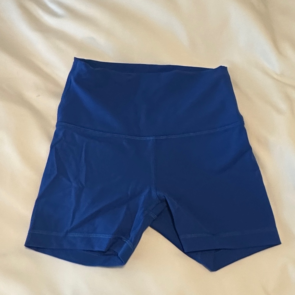 WOMENS LULULEMON SHORTS